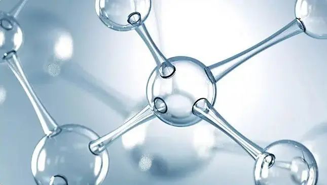 Reaction of oligopeptides on the skin